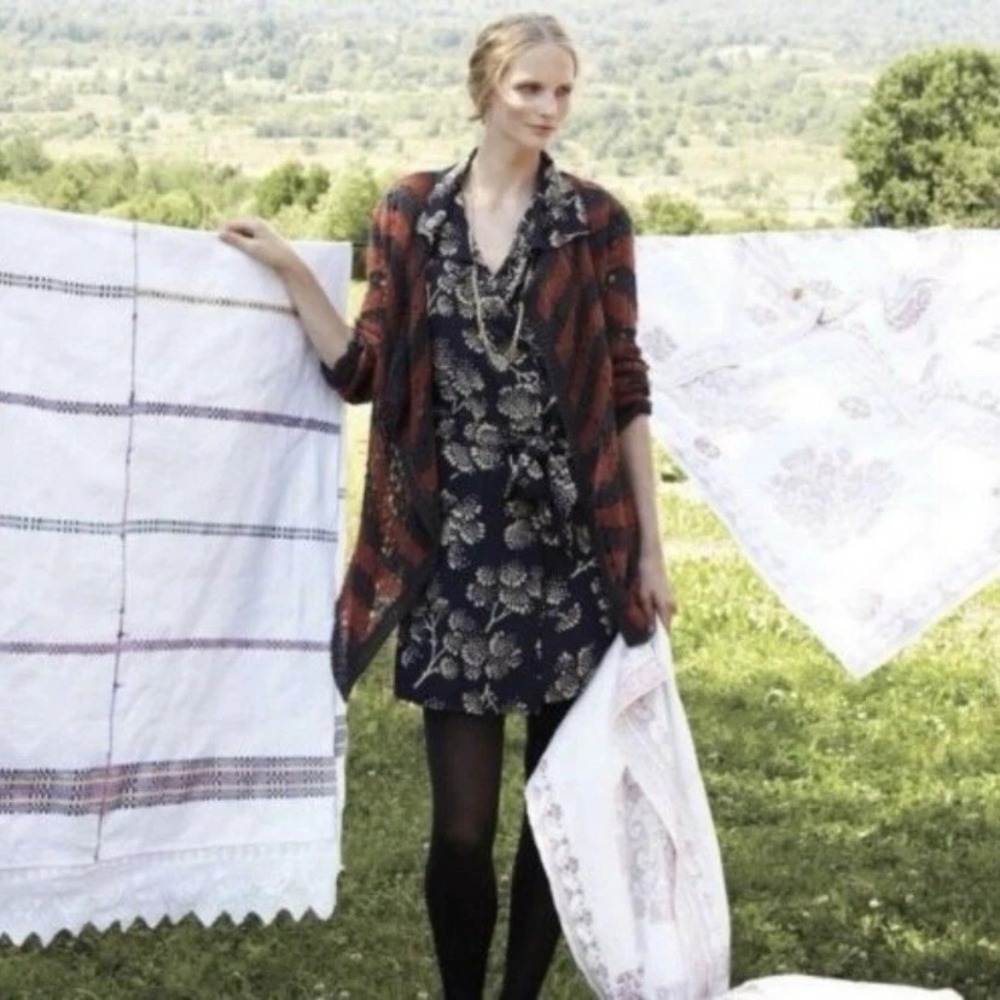 Anthropologie Maeve Floral 100% Silk Button Wrap Shirt Dress‎ Size 6